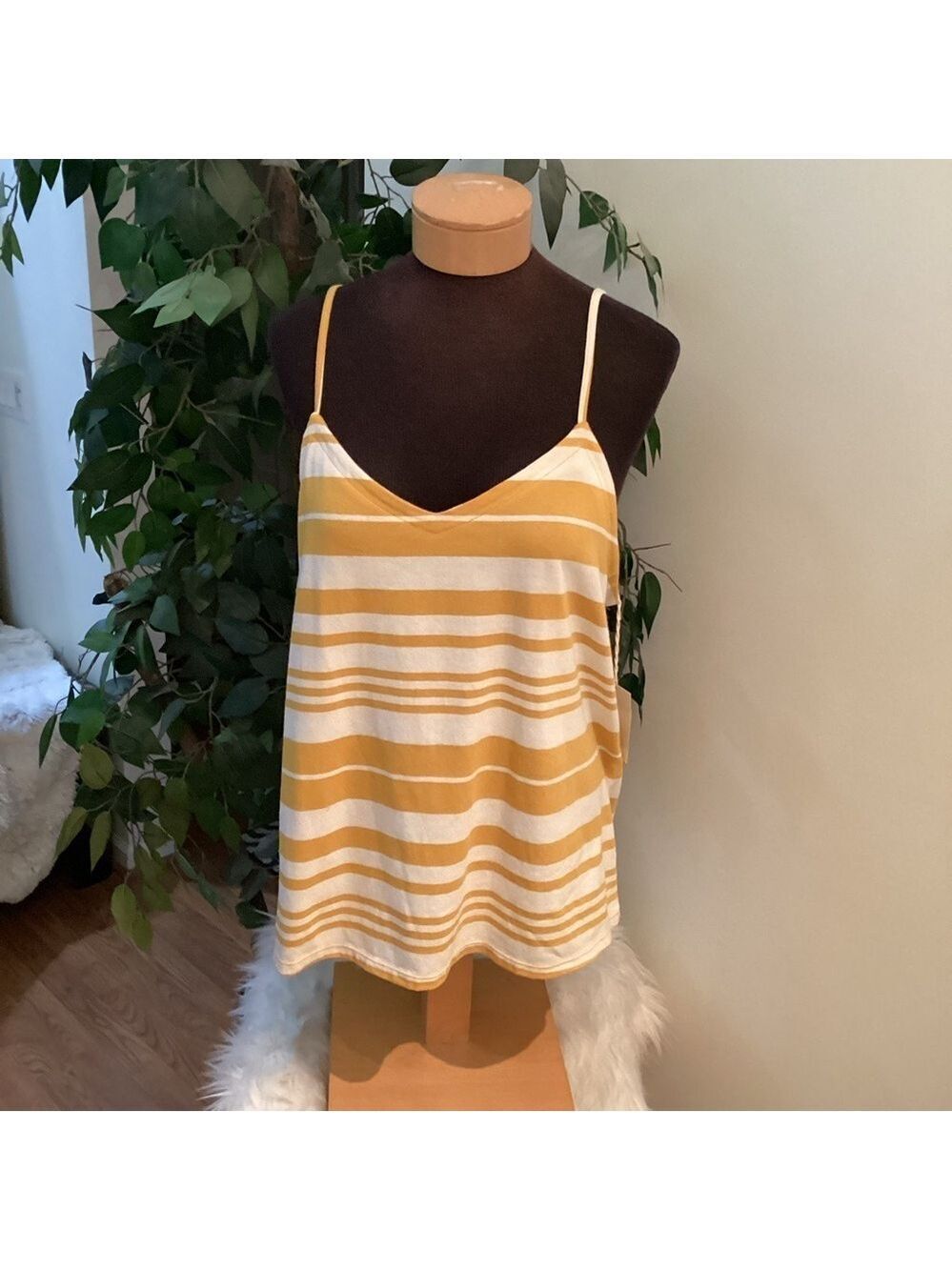 Universal Thread spaghetti strap striped tank cami Woman’s size XL
